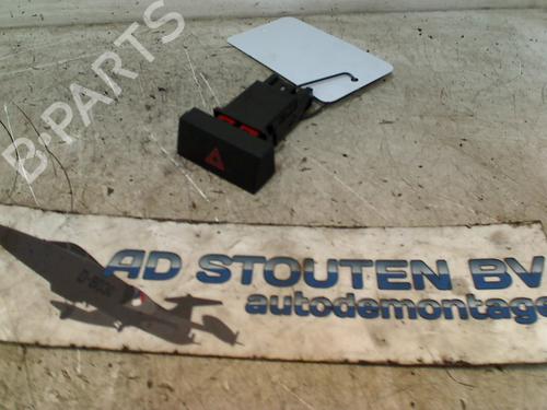 Used Warning switch HYUNDAI COUPE II (GK) 2.0 GLS (143 hp) 11320686