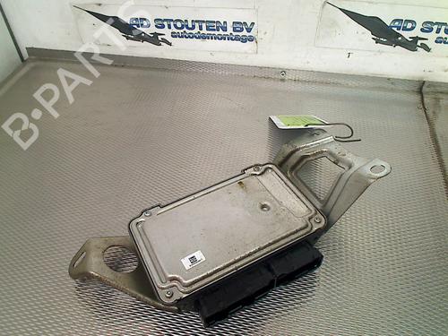 Engine control unit (ECU) TOYOTA YARIS (_P13_) 1.0 (KSP130_, KSP130) | BP30834460M57