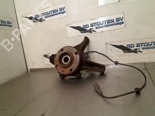 Used Right front steering knuckle PEUGEOT 3008 I MPV (0U_) 2.0 HDi Hybrid4 (0URHCA) (200 hp) 30514562