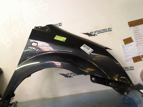 Used Right front fenders TOYOTA COROLLA Verso (ZER_, ZZE12_, R1_) 1.8 (ZNR11_, ZNR11R) (129 hp) 15733167