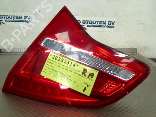 Używane Lampa tylna prawa OPEL MERIVA B MPV (S10) 1.4 (75) (120 hp) 29742837
