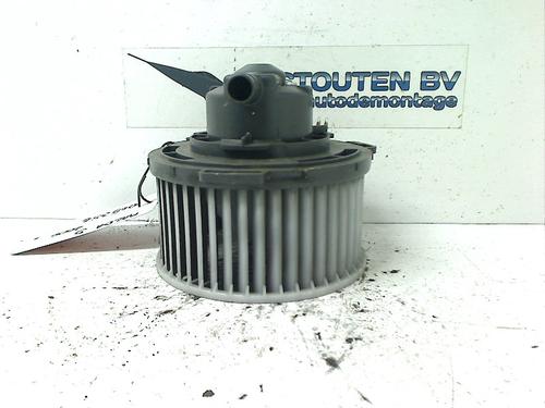Used Heater blower motor MAZDA 5 (CR) 2.0 CD (CR19) (110 hp) 11300976