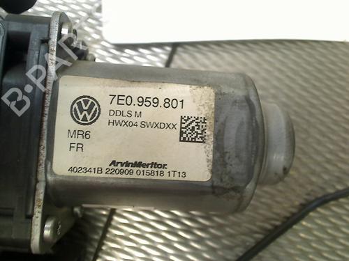 Left front window motor VW TRANSPORTER T5 Van (7HA, 7HH, 7EA, 7EH) 2.0 TDI | BP36320940E21  - Image 5