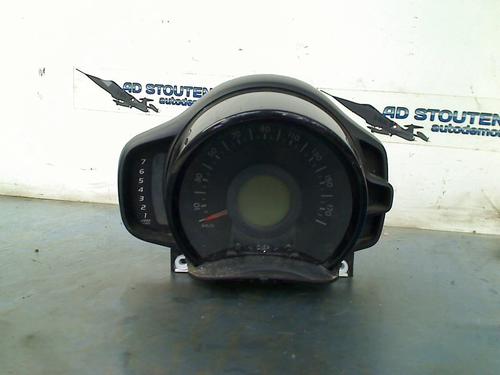 Used Instrument cluster Instrument cluster 21055870 21055870