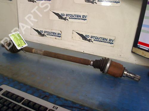 Used Right front driveshaft RENAULT TWINGO III (BCM_, BCA_) 1.0 SCe 70 (71 hp) 18827660