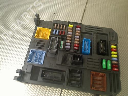 Used Fuse box PEUGEOT EXPERT Van (V_) 1.6 BlueHDi 115 (115 hp) 32183522