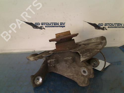 Used Left rear steering knuckle BMW 5 (F10) 518 d (143 hp) 15384986