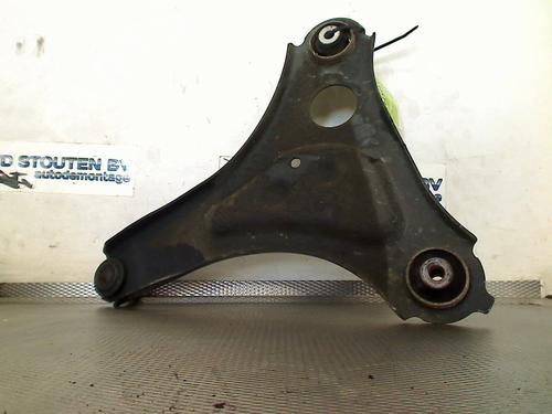Used Right front suspension arm RENAULT TWINGO III (BCM_, BCA_) 1.0 SCe 70 (71 hp) 30830485