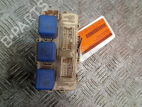 Used Fuse box NISSAN X-TRAIL I (T30) 2.2 DCi FWD (114 hp) 11311923