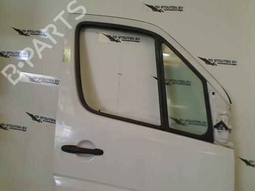 Right front door VW CRAFTER 30-50 Van (2E_) 2.0 TDI | BP15006618C3 