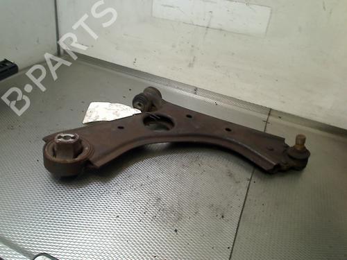 Used Right front suspension arm OPEL COMBO Box Body/MPV (X12) 1.3 CDTI (B05) (90 hp) 33112244