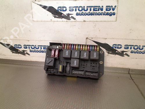 Caixa de fusíveis LAND ROVER RANGE ROVER III (L322) 4.4 4x4 (286 hp) 31286375