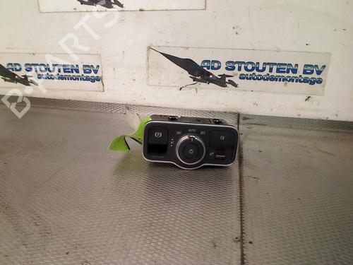 Used Headlight switch MERCEDES-BENZ CLA (C118) CLA 250 e (118.386) (218 hp) 31256755