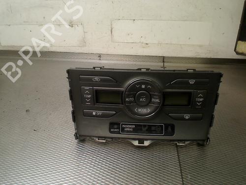 Used Climate control TOYOTA AURIS (_E15_) 1.6 (ZRE151_, ZRE151R) (124 hp) 30960255