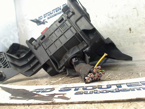 Fuse box PEUGEOT 208 I (CA_, CC_) 1.2 VTI 82 | BP11261507E1 