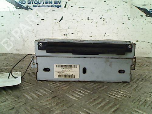 Used Radio VOLVO V40 Hatchback (525) D2 (114 hp) 13125032