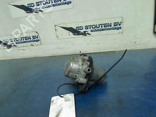 Used Vacuum pump VW UP! (121, 122, BL1, BL2, BL3, 123) 1.0 (60 hp) 18949247