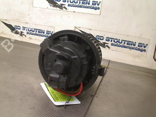 Heater blower motor DACIA SANDERO II TCe 90 (B8M1, B8MA, B8AC) | BP31256772M62