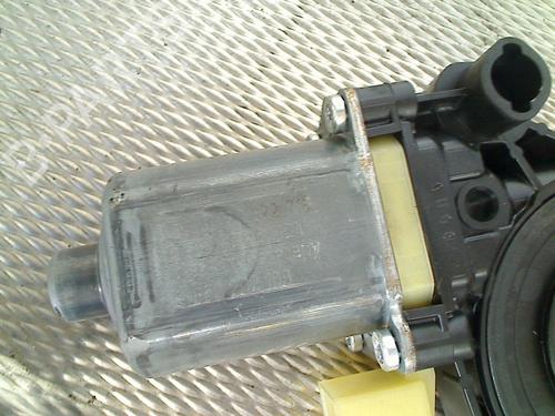 Right front window motor SEAT LEON ST (5F8) 1.6 TDI | BP30888123E20 