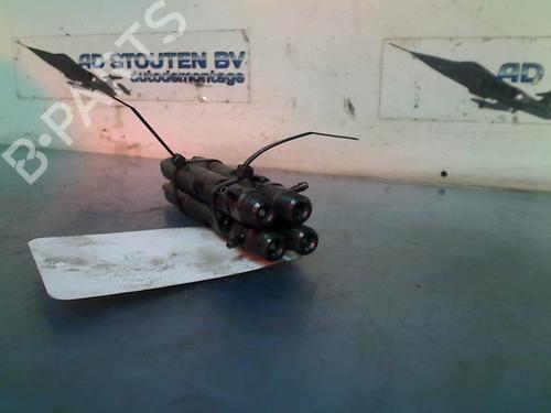 Used Injector PEUGEOT 307 CC (3B) 2.0 16V (136 hp) 13039929