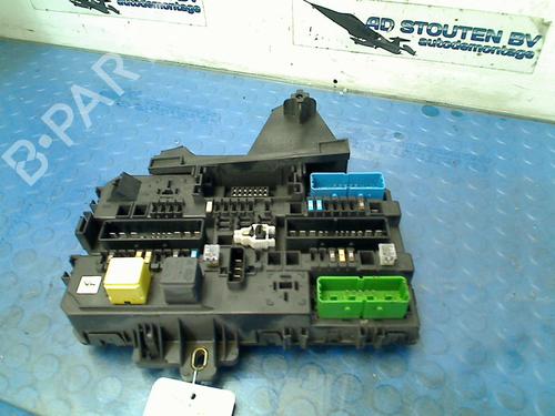 Used Fuse box OPEL ASTRA H Estate (A04) 1.9 CDTI (L35) (100 hp) 11764453