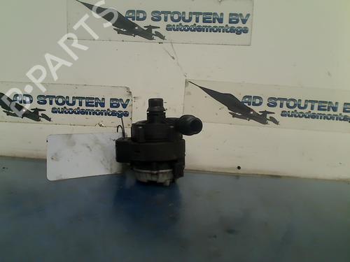 Used Auxiliary water pump Auxiliary water pump BMW 3 (F30, F80) 330 e (252 hp) 13560589 13560589