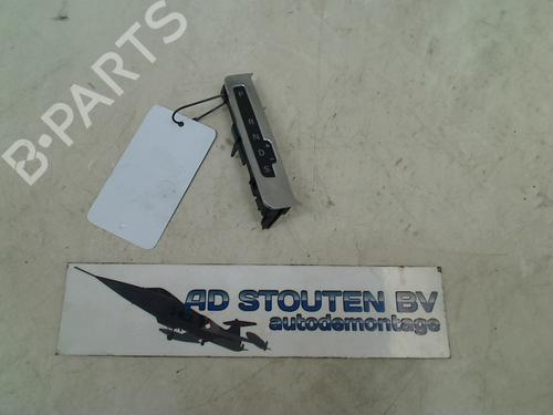 Used Display monitor AUDI A6 C6 Avant (4F5) 2.4 (177 hp) 11261254