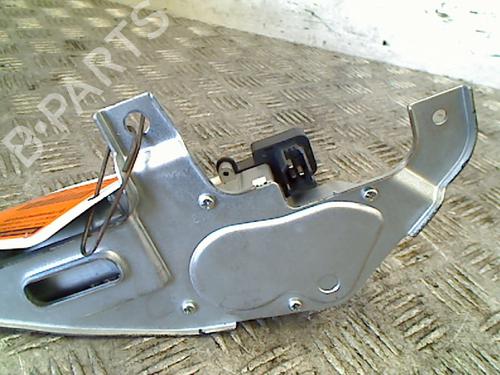 Ruitenwissermotor achter SUZUKI SWIFT III (MZ, EZ) 1.3 (RS413, ZC11S) | BP11313780M102 