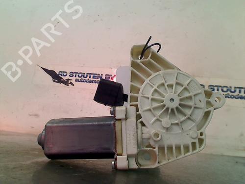 Used Left rear window motor MERCEDES-BENZ CLA Shooting Brake (X117) CLA 200 CDI / d (117.908) (136 hp) 17834988