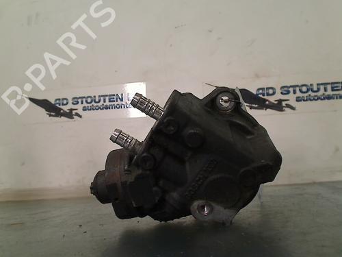 Used Fuel pump BMW 5 (F10) 518 d (143 hp) 17433090
