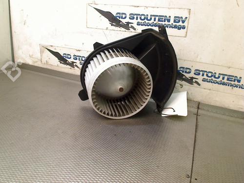 Used Heater blower motor Heater blower motor MERCEDES-BENZ CITAN Box Body/MPV (W415) 109 CDI (415.601, 415.603, 415.605) (90 hp) 33771136 33771136
