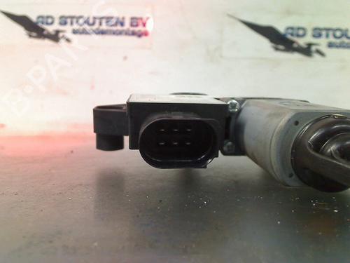 Right rear window motor BMW 5 Touring (G31) 540 d xDrive | BP16772848E22 
