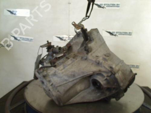 Getriebe für PEUGEOT 107 (PM_, PN_) 1.0 (68 hp) 32283368