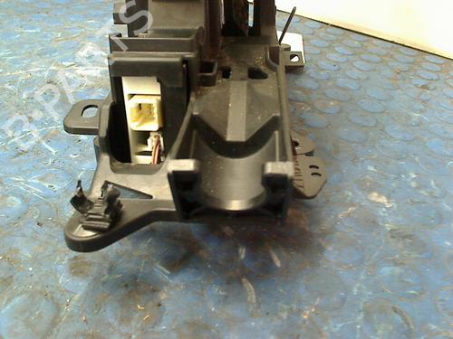 Gear lever TOYOTA YARIS (_P13_) 1.5 Hybrid (NHP130_) | BP11324821M90 