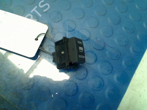 Switch NISSAN NV200 Van 1.5 dCi 90 (M20, M20N, M20M) | BP12201722I30 