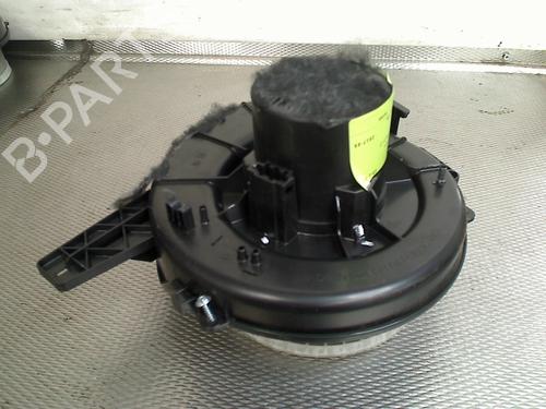 Motor da chauffage Motor da chauffage SKODA FABIA III (NJ3) 1.2 TSI (90 hp) 35942348 35942348