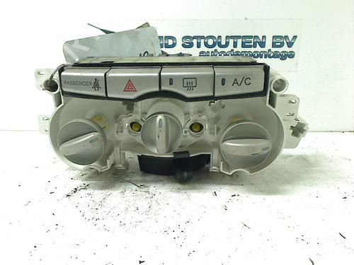 Commande Chauffage DAIHATSU SIRION (M3_) 1.3 (M301) (87 hp) 11296014