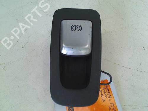 Used Switch MERCEDES-BENZ C-CLASS (W205) C 180 (205.040, 205.140) (156 hp) 11305358