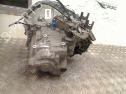 Used Gearbox RENAULT GRAND SCÉNIC II (JM0/1_) 2.0 (135 hp) 11301796
