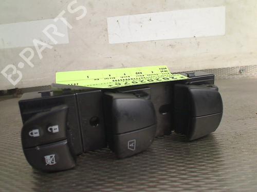 Left front window switch NISSAN JUKE (F15) 1.6 | BP31331946I27 
