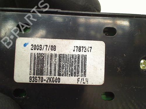 Left front window switch KIA SOUL I (AM) 1.6 CVVT | BP37756780I27 - Image 7