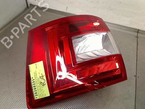 Używane Lampa tylna prawa SKODA OCTAVIA III Combi (5E5, 5E6) 1.4 TSI (140 hp) 32341972