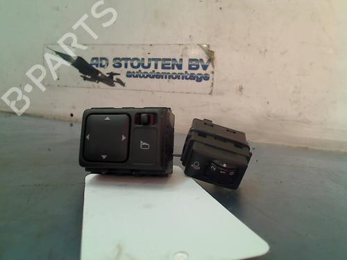 Used Switch NISSAN MICRA III (K12) 1.2 16V (80 hp) 12569394