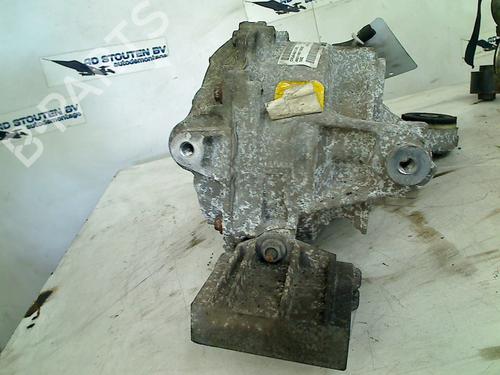 Rear differential LAND ROVER RANGE ROVER IV (L405) 3.0 TDV6 4x4 | BP29418203M24 