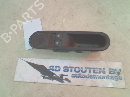Used Left front window switch RENAULT TWINGO III (BCM_, BCA_) 1.0 SCe 70 (71 hp) 11260687