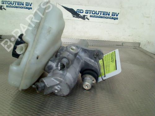 Used Brake master cylinder MERCEDES-BENZ S-CLASS (W221, V221) S 350 BlueTec (221.026, 221.126) (258 hp) 30897409
