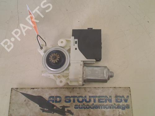 Right rear window motor VOLVO V50 (545) 2.0 D | BP11310673E22 