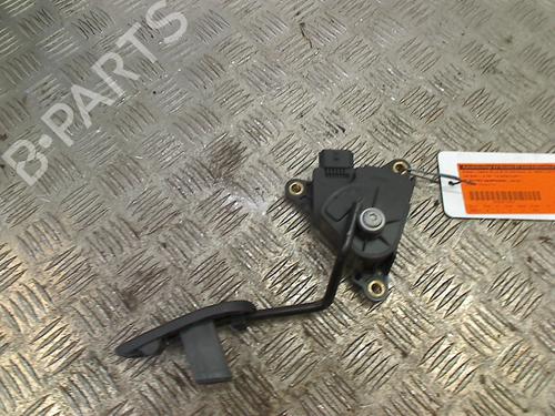 Used Pedal NISSAN MICRA III (K12) 1.2 16V (80 hp) 13124462