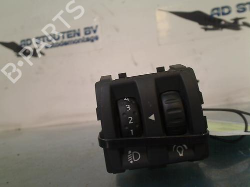 Used Switch RENAULT SCÉNIC III (JZ0/1_) 1.5 dCi (JZ02, JZ0R) (95 hp) 13755024