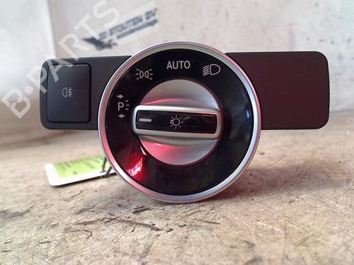 Used Headlight switch MERCEDES-BENZ A-CLASS (W176) A 200 CDI / d (176.008) (136 hp) 13299178